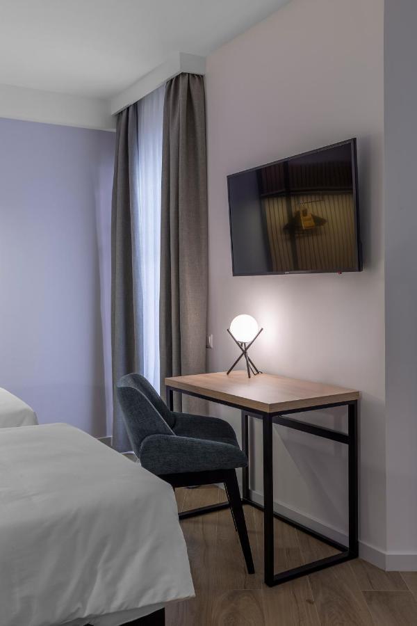 Kontrakt Boutique Hotel Kijów Zewnętrze zdjęcie